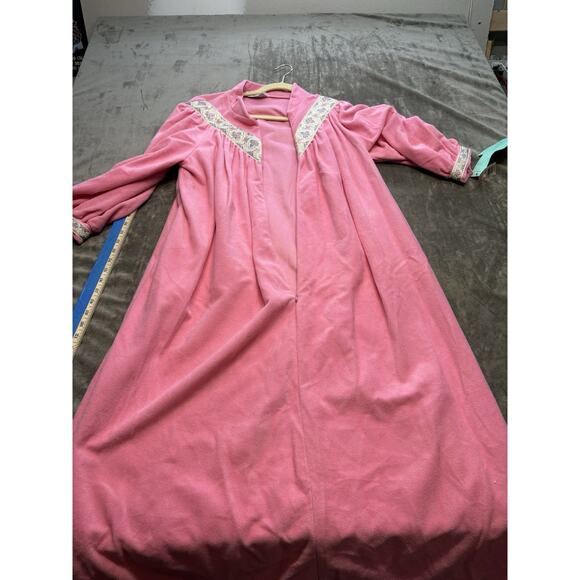 NWT Vanity Fair VTG Velour Robe L Maxi House Coat Dress‎ MuuMuu Mrs Roper Modest - Picture 1 of 9